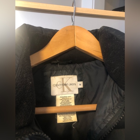 Calvin Klein Puffer Jacket - Picture 3 of 6